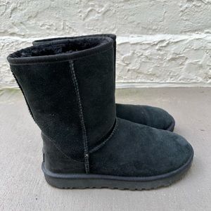 UGG Classic Short ll Boot-Women’s